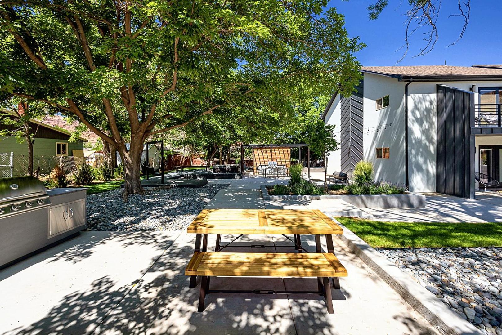 Near Downtown Stylish 2Br With Amazing Patio #1 Villa Moab Luaran gambar